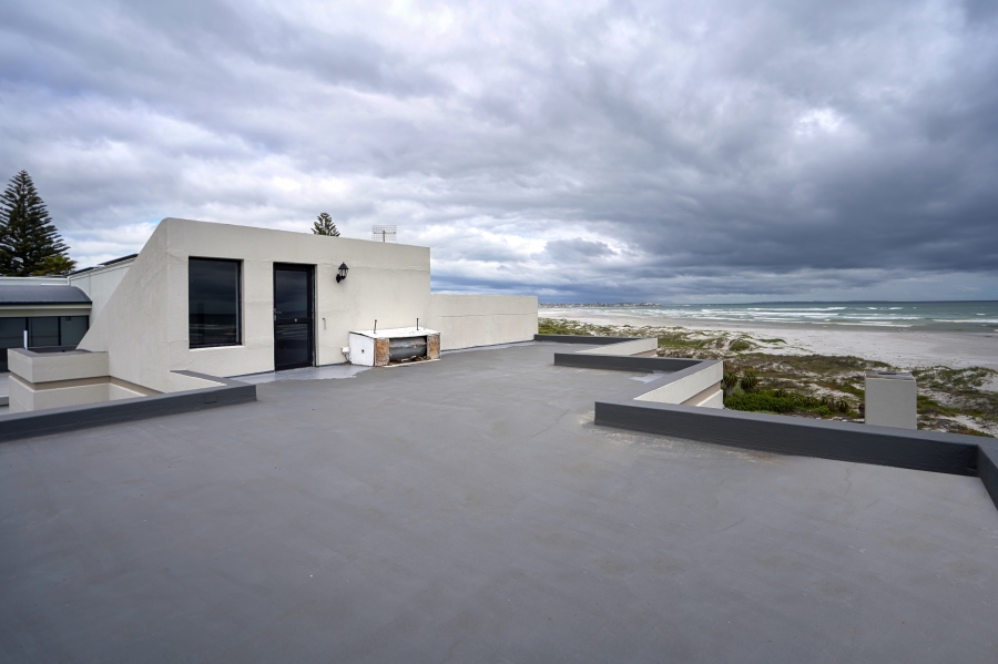 Commercial Property for Sale in Van Riebeeckstrand Western Cape